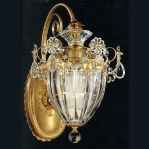 Классическое бра SCHONBEK из золота с цветами и подвесками из прозрачного хрусталя, артикул 1240-48